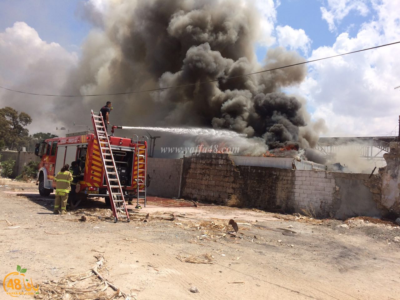 fire in makhzna (14).jpg